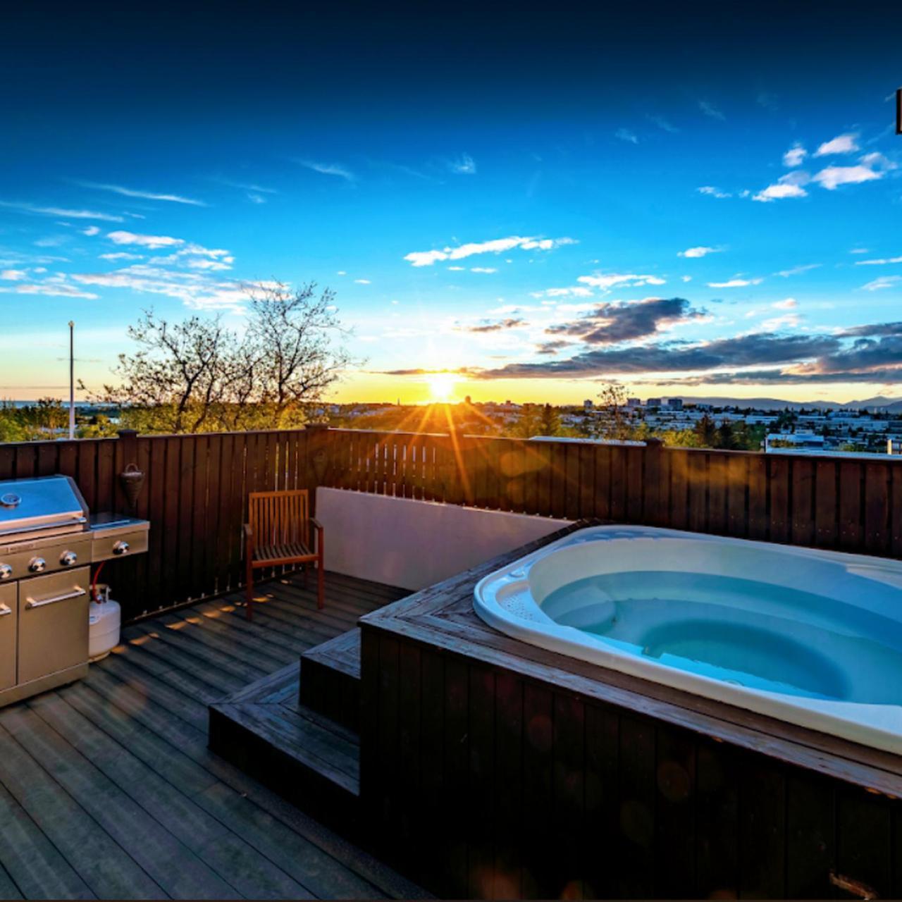 ICELAND SJF Villa, Hot tub&Outdoor Sauna Amazing Mountains&City View Over Reykjavík Reiquiavique Exterior foto
