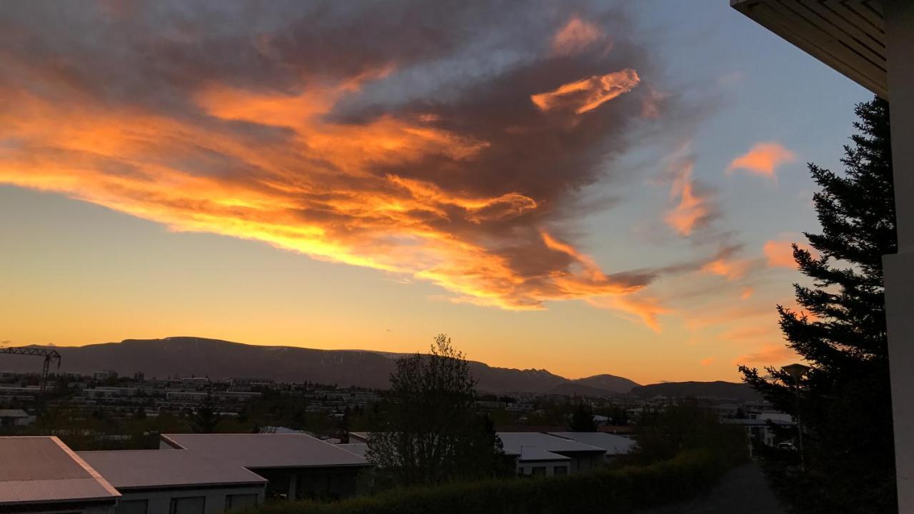 ICELAND SJF Villa, Hot tub&Outdoor Sauna Amazing Mountains&City View Over Reykjavík Reiquiavique Exterior foto